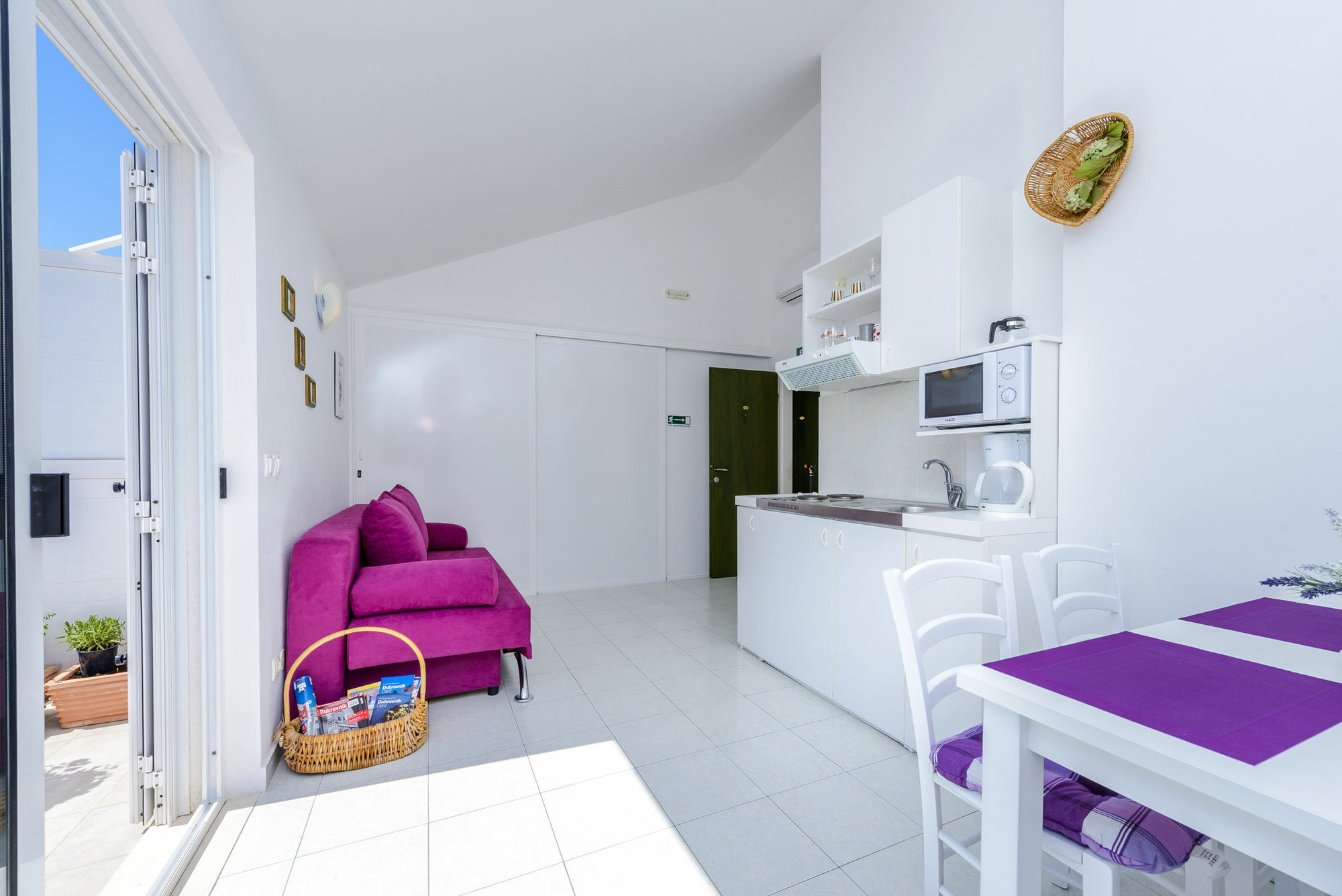 Kate's Place Apartment *